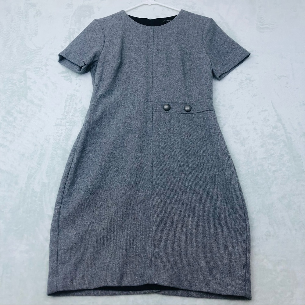 BANANA REPUBLIC WOMEN'S Size 6 Color GRAY TWEED SHEATH DRESS  PRE-OWNED .